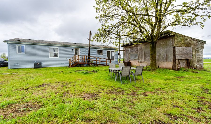 28687 MEADOWVIEW Rd, Junction City, OR 97448 - 3 Beds, 2 Bath