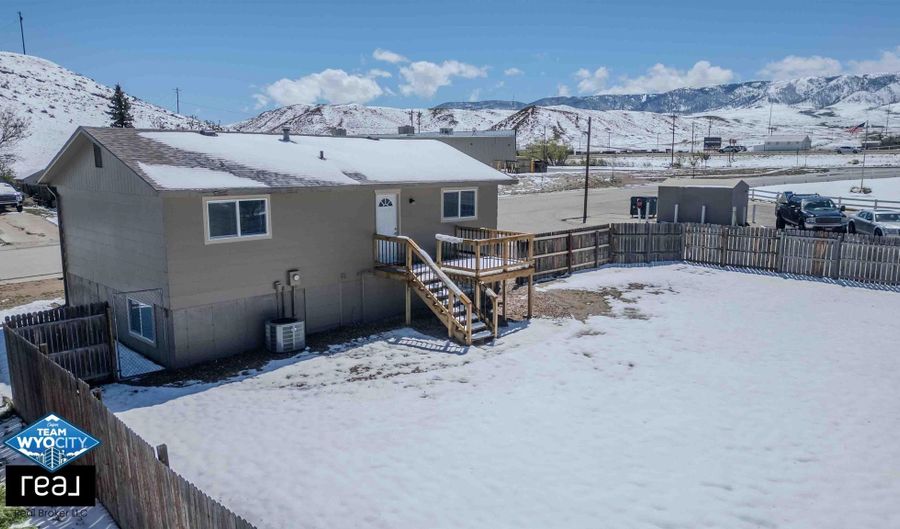 476 Indian Paintbrush, Casper, WY 82604 - 3 Beds, 2 Bath