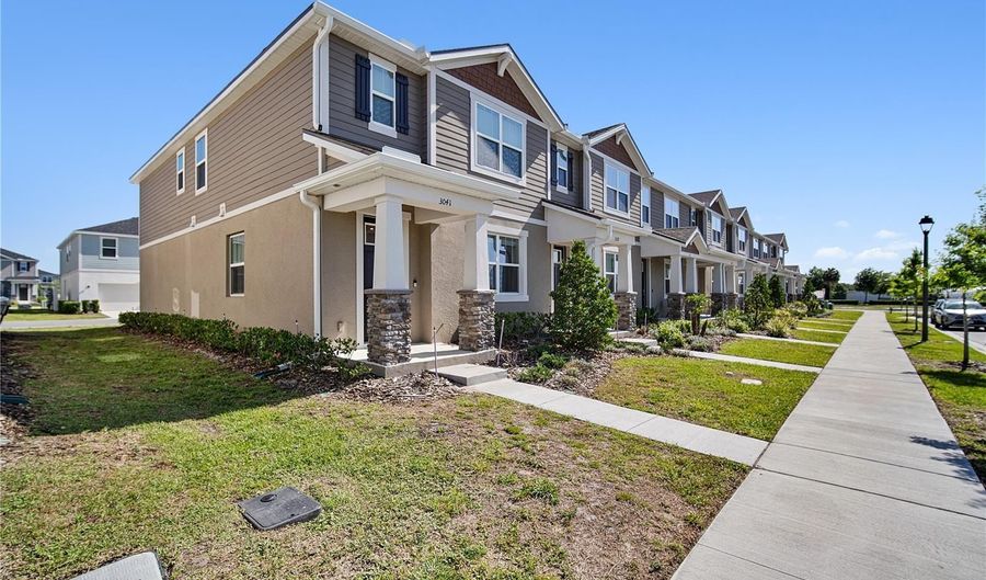 3041 DOUGLAS FIR Dr, Apopka, FL 32703 - 4 Beds, 3 Bath