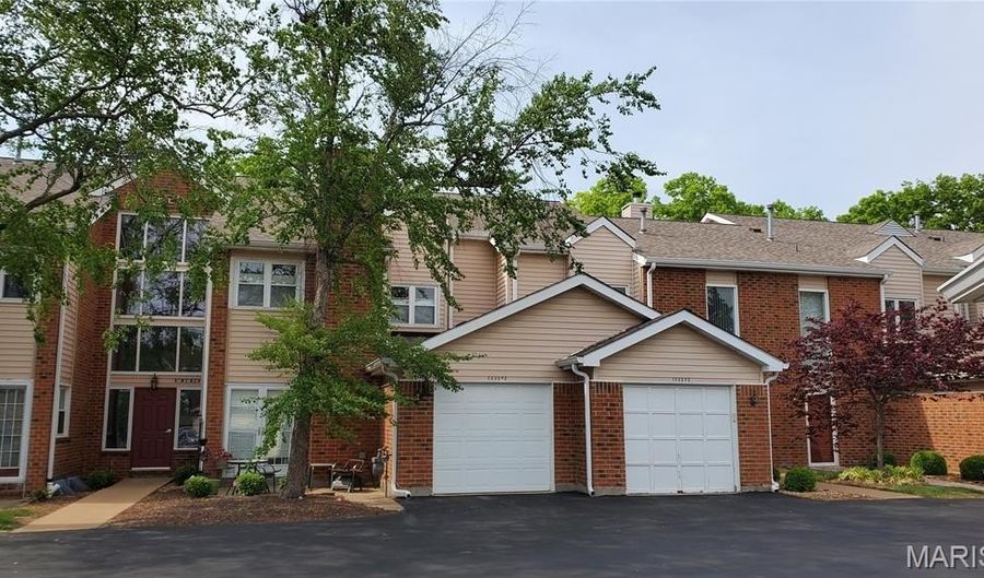1332 Holgate Dr G3, Ballwin, MO 63021 - 2 Beds, 2 Bath