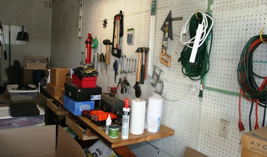 726 S Bronwyn, Anaheim, CA 92804 - 4 Beds, 3 Bath