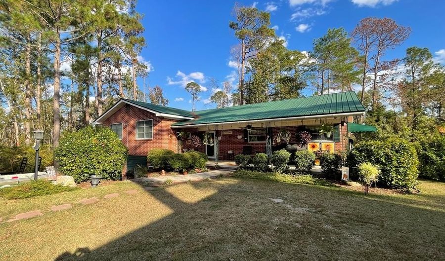 13 Third Ave, Alamo, GA 30411 - 4 Beds, 3 Bath