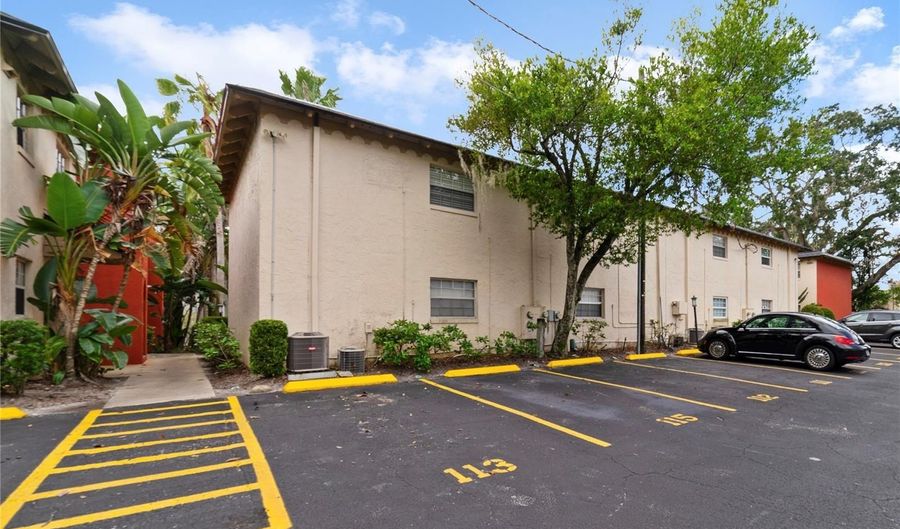 2503 E CENTRAL Blvd 14, Orlando, FL 32803 - 1 Beds, 1 Bath