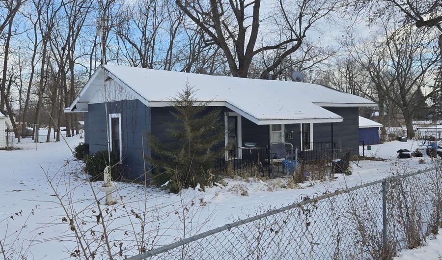 1666 Bridge St, Albia, IA 52531 - 3 Beds, 1 Bath