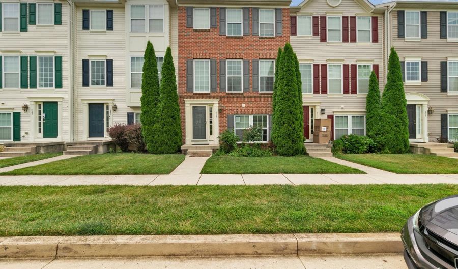 619 HAZY DAWN Dr, Aberdeen, MD 21001 - 3 Beds, 4 Bath