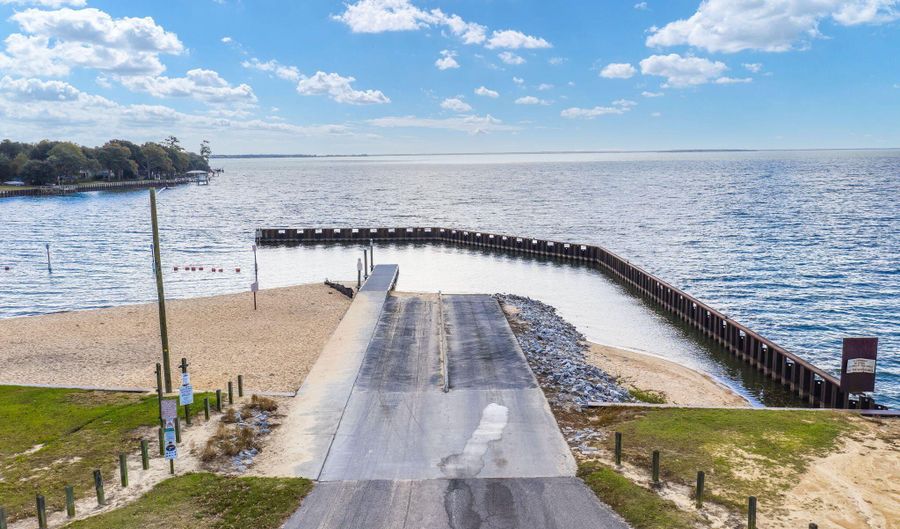 215 Hines Dr, Bonneau, SC 29431 - 3 Beds, 0 Bath