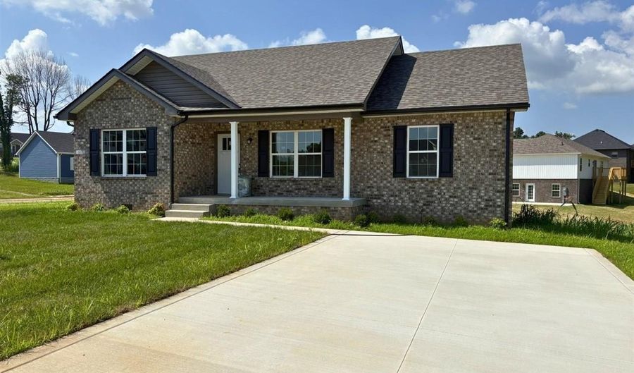 601 Hillcreek Ct, Bardstown, KY 40004 - 3 Beds, 2 Bath