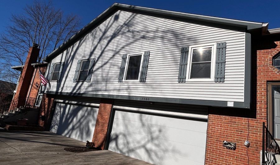 7580 Castleton Farms W Dr, Indianapolis, IN 46256 - 3 Beds, 3 Bath
