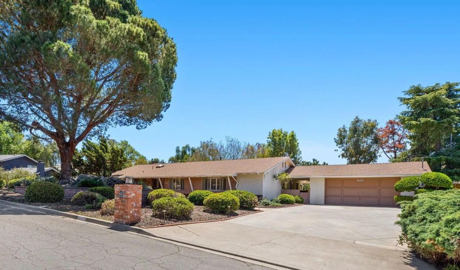 10933 Sunray Pl, La Mesa, CA 91941 - 4 Beds, 2 Bath