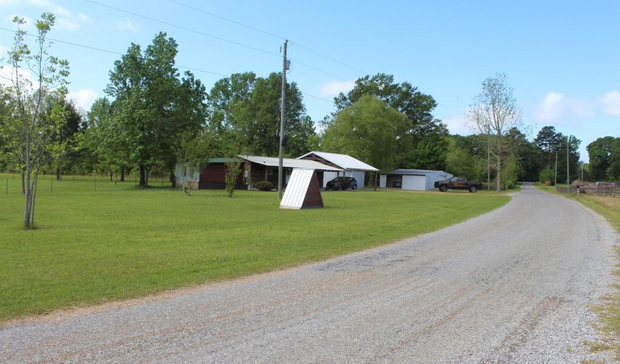 2121 SW Gene Rd, Brookhaven, MS 39601 - 2 Beds, 2 Bath
