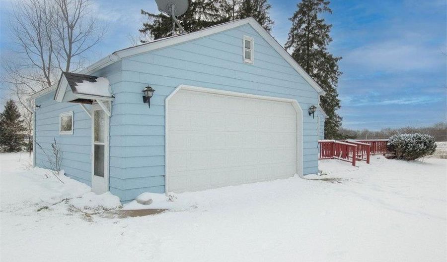 870 155th St, Amery, WI 54001 - 2 Beds, 2 Bath