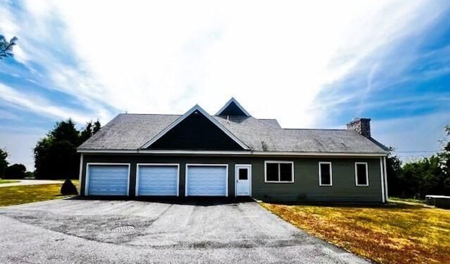 480 Maple Hill Rd, Auburn, ME 04210 - 5 Beds, 4 Bath