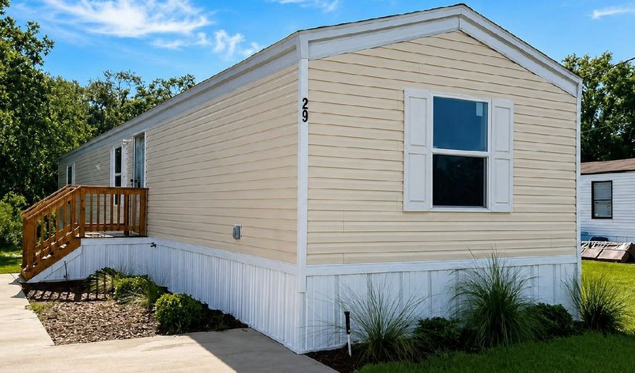 29 Tower Manor Cir W 29, Auburndale, FL 33823 - 3 Beds, 2 Bath