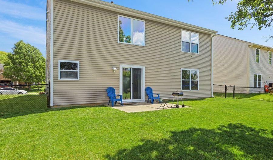 7622 Sergi Canyon Dr, Indianapolis, IN 46217 - 3 Beds, 3 Bath