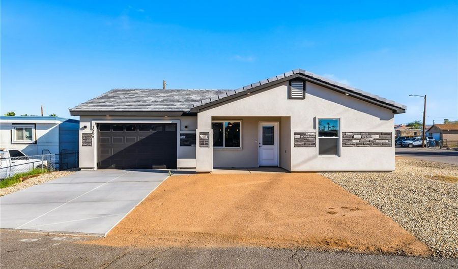 1806 Rollando Dr, Bullhead City, AZ 86442 - 3 Beds, 2 Bath