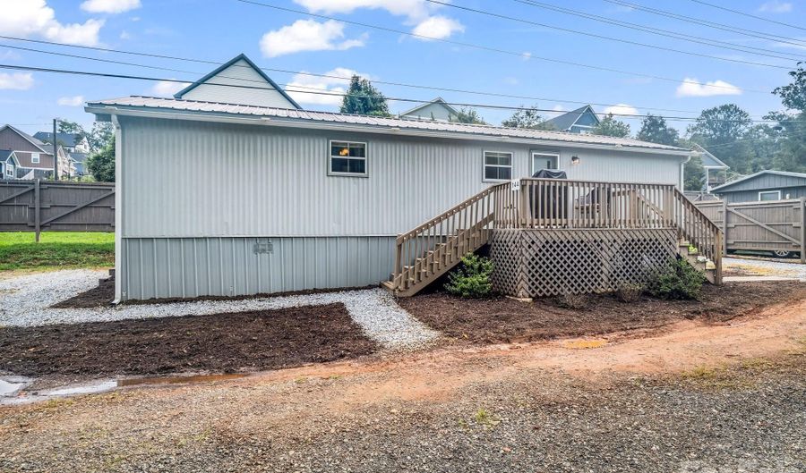 144 Clayton Rd, Arden, NC 28704 - 4 Beds, 4 Bath