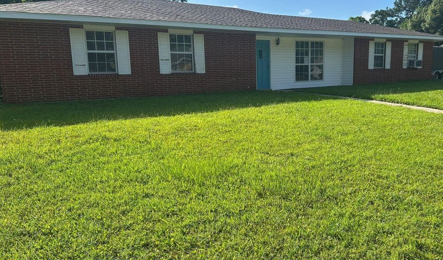 23 Yorkshire Pkwy, Gulfport, MS 39503 - 3 Beds, 2 Bath