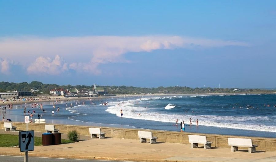 19 Beach St 13, Narragansett, RI 02882 - 2 Beds, 2 Bath