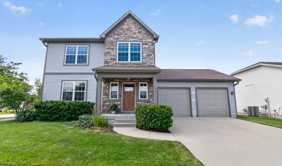 2706 Kingston Dr, Ames, IA 50010 - 4 Beds, 3 Bath