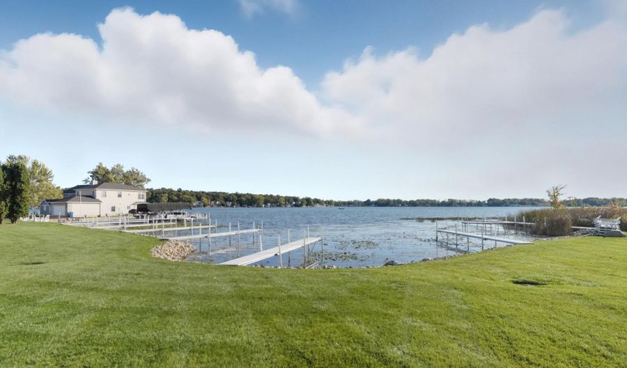 19 Lane 345 Crooked Lk, Angola, IN 46103 - 3 Beds, 3 Bath