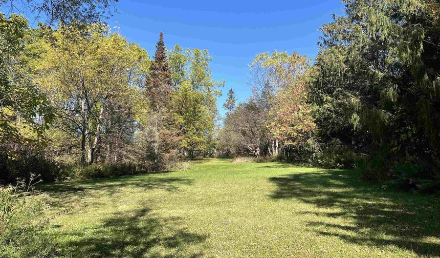 927 Carver St, Brandon, VT 05733 - 3 Beds, 2 Bath