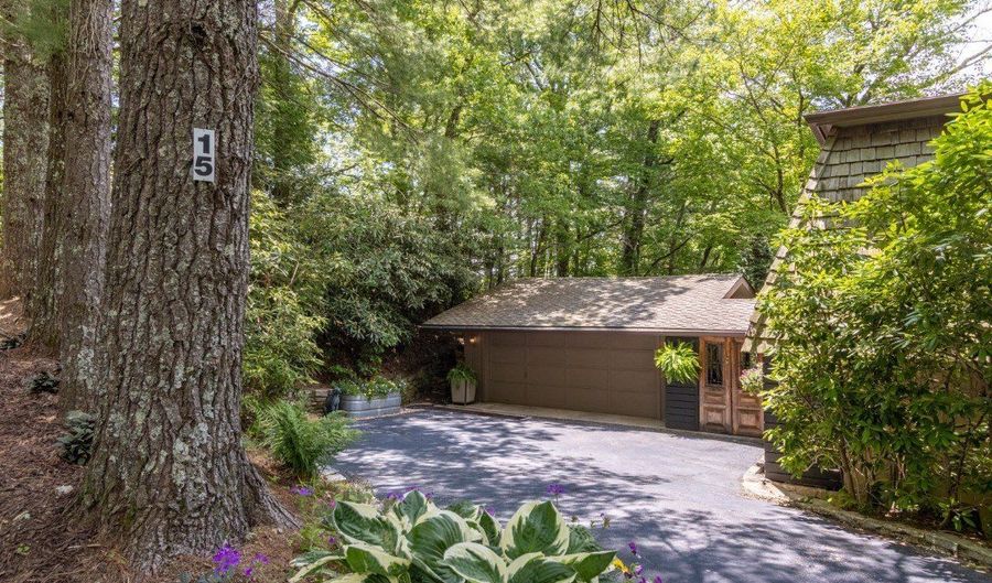 15 Elm Ct, Highlands, NC 28741 - 4 Beds, 3 Bath