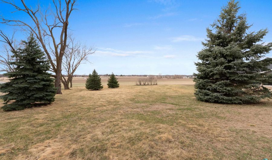 1409 Splitrock Blvd, Brandon, SD 57005 - 3 Beds, 3 Bath