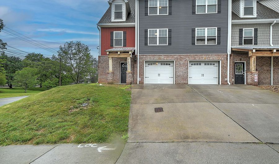 101 Smartview Ln 101, Abingdon, VA 24210 - 4 Beds, 3 Bath