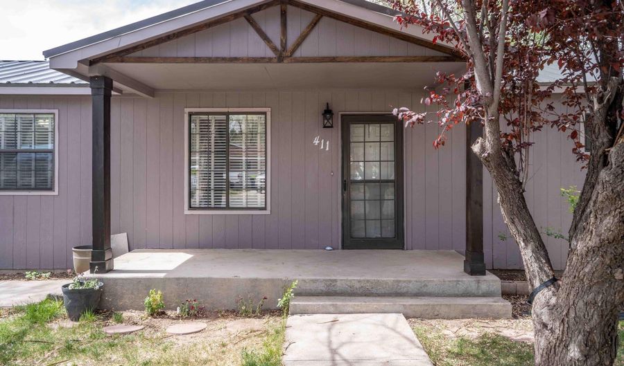 411 N CHURCH St, Bloomfield, NM 87413 - 3 Beds, 2 Bath