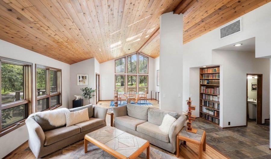 1355 White Oak Dr, Santa Rosa, CA 95409 - 3 Beds, 3 Bath