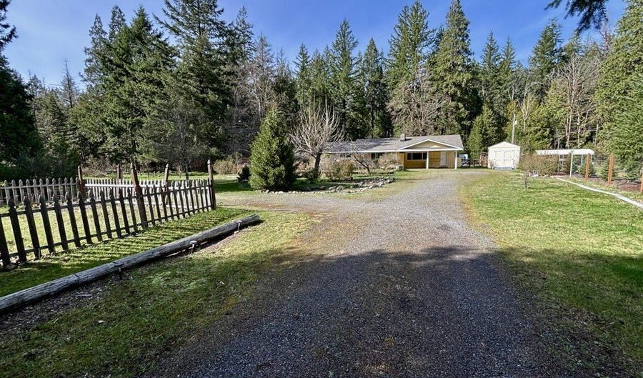 55433 MCKENZIE Hwy, Blue River, OR 97413 - 3 Beds, 2 Bath