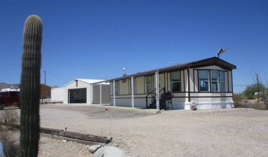 2929 N Rosser Rd, Ajo, AZ 85321 - 4 Beds, 3 Bath