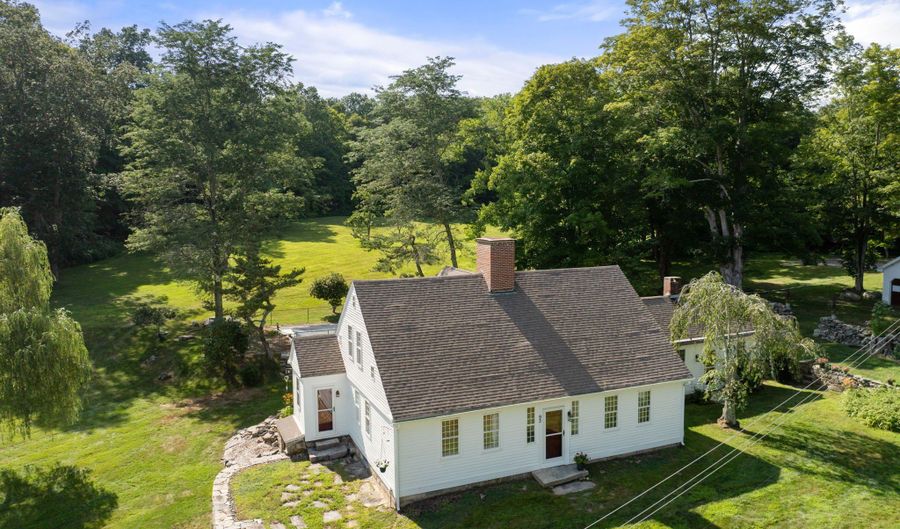 90-94 93 Upton Rd, Ashford, CT 06278 - 7 Beds, 5 Bath