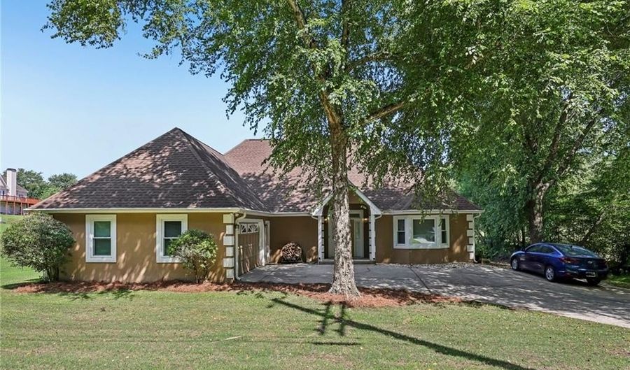 230 County Line Auburn Rd, Auburn, GA 30011 - 3 Beds, 2 Bath