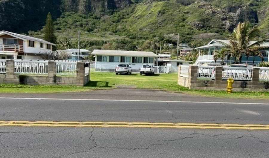 51-452 Kamehameha Hwy, Kaaawa, HI 96730 - 3 Beds, 1 Bath