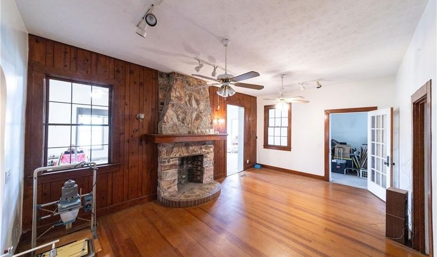 1319 OPELIKA Rd, Auburn, AL 36830 - 0 Beds, 0 Bath