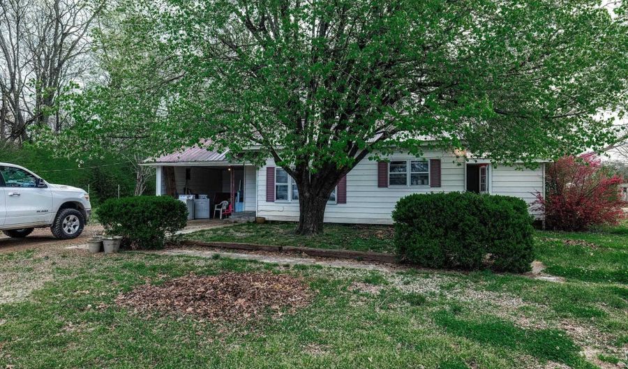 914 S 3rd St, Arkadelphia, AR 71923 - 3 Beds, 2 Bath