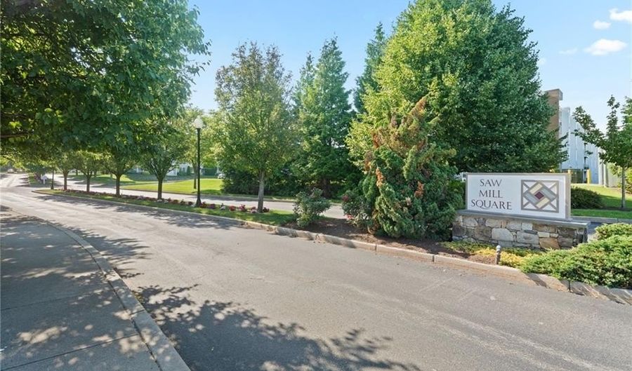 60 Saw Mill Dr 301, North Kingstown, RI 02852 - 2 Beds, 2 Bath