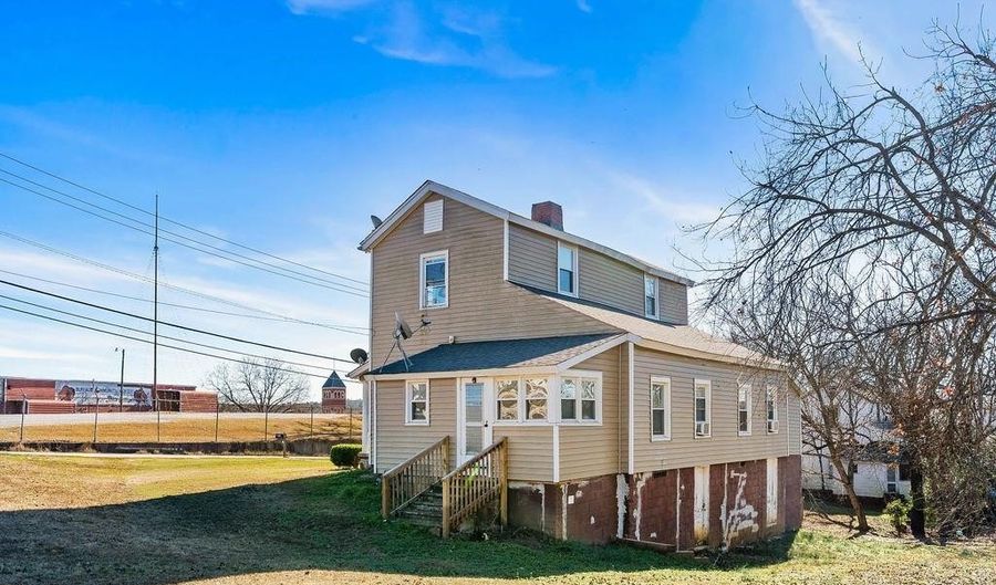 104 Drugstore St, Buffalo, SC 29321 - 3 Beds, 1 Bath