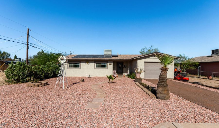 305 4TH Ave W, Buckeye, AZ 85326 - 3 Beds, 2 Bath