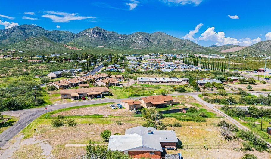 17 Nighthawk Ave, Bisbee, AZ 85603 - 3 Beds, 2 Bath