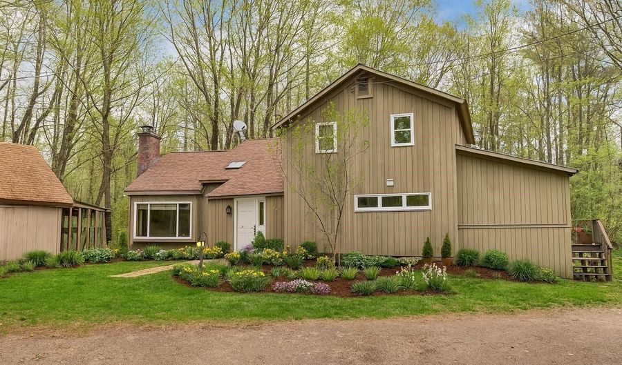 8 Avery Rd, Campton, NH 03223 - 4 Beds, 3 Bath