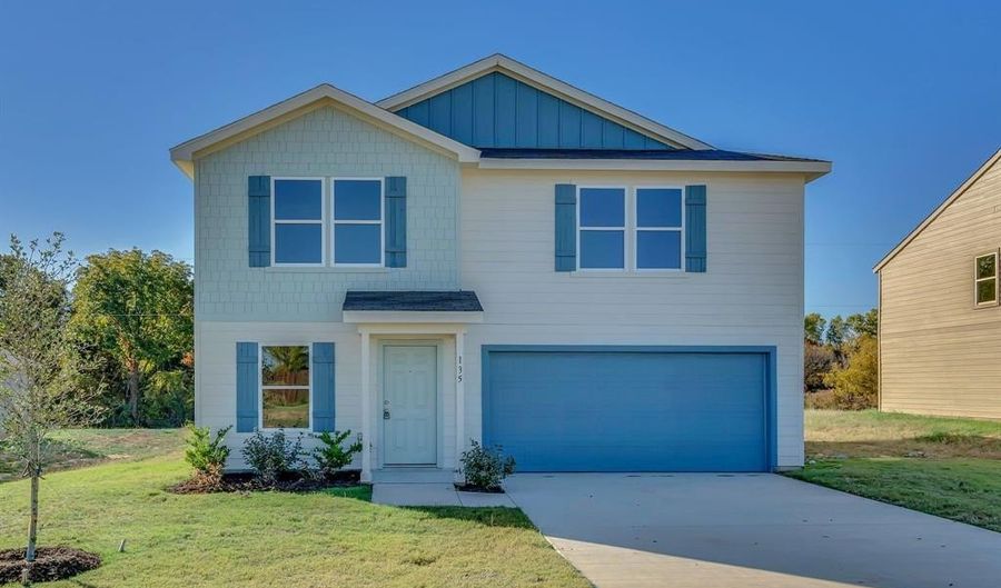 135 Sienna Dr, Alvord, TX 76225 - 5 Beds, 3 Bath