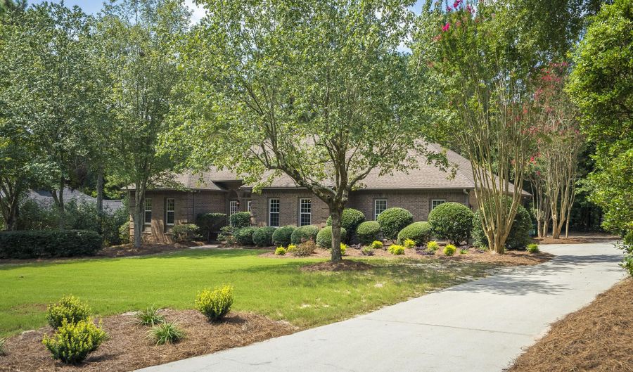 104 Red Oak Ln, Aiken, SC 29803 - 4 Beds, 3 Bath