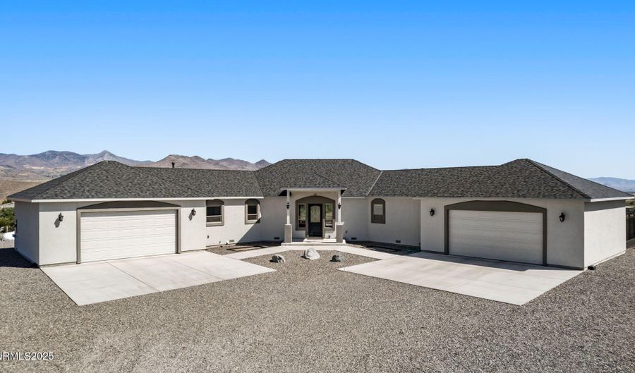 28 River Vista Dr, Dayton, NV 89403 - 3 Beds, 3 Bath