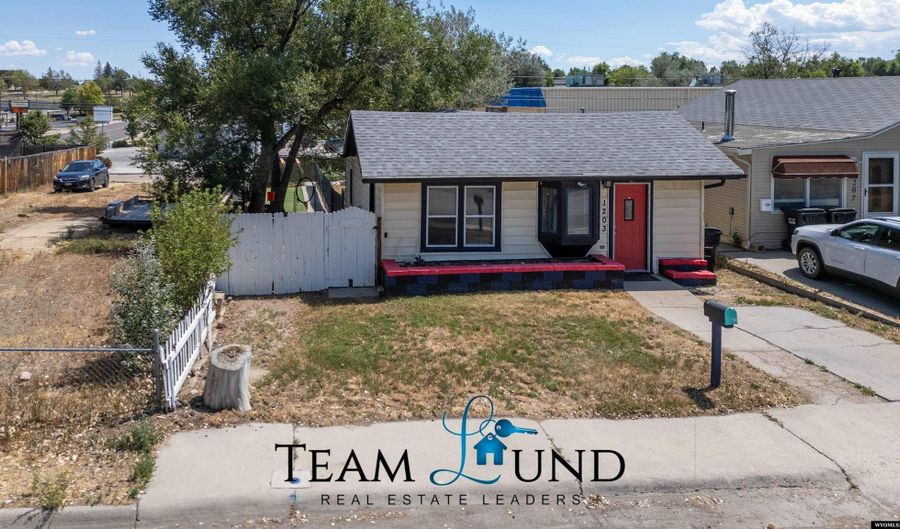 1203 S Washington St, Casper, WY 82601 - 2 Beds, 1 Bath