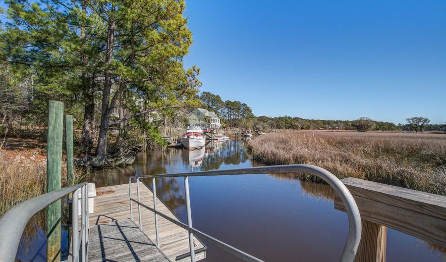 7527 Ladys Secret Ln, Awendaw, SC 29429 - 4 Beds, 4 Bath