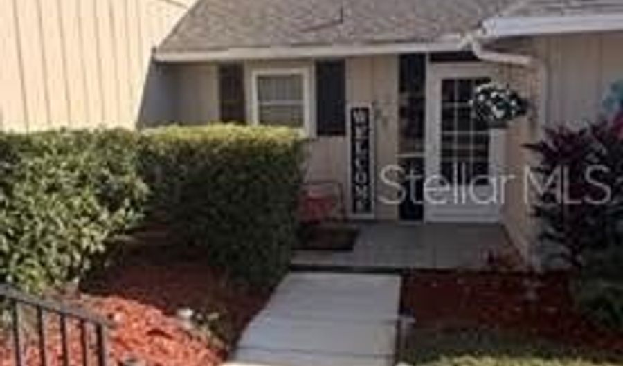 1118 VILLA Ln S, Apopka, FL 32712 - 2 Beds, 2 Bath