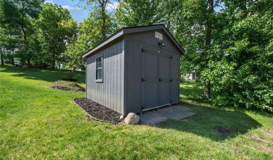 1402 Brophy Park Rd NW, Alexandria, MN 56308 - 5 Beds, 3 Bath