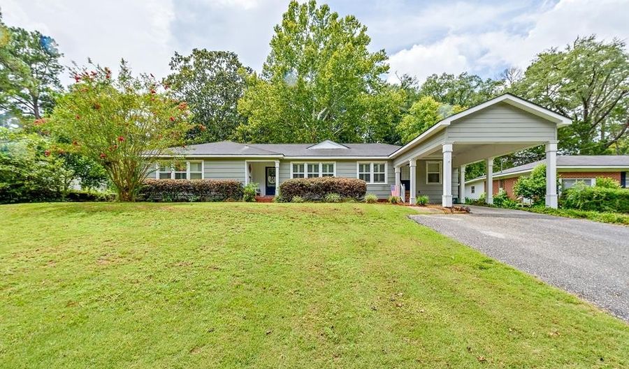 303 Lakeview Dr, Andalusia, AL 36420 - 3 Beds, 2 Bath